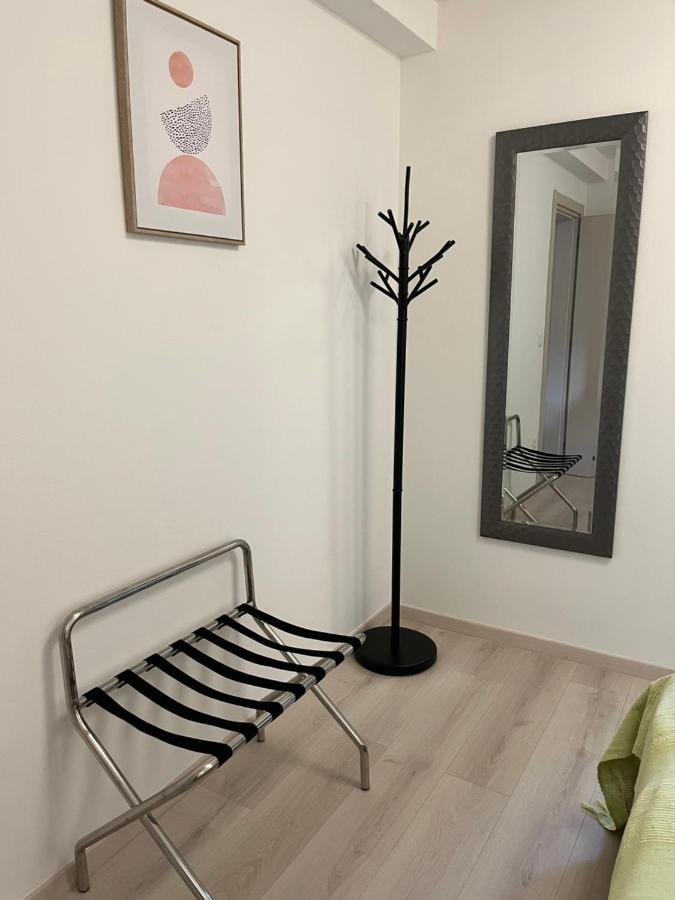 Apartment A & N With Free Private Parking พูลา ภายนอก รูปภาพ